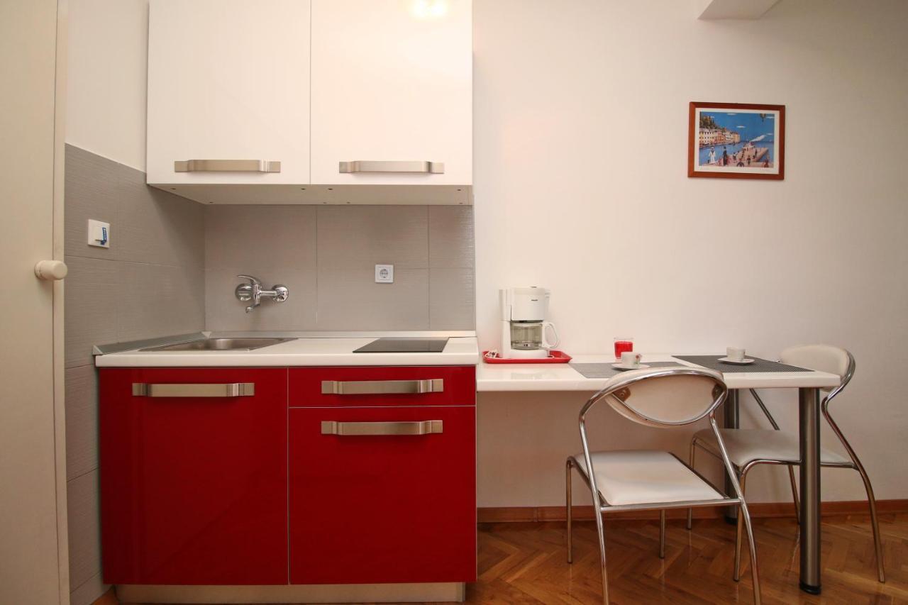 Apartments Mila Rovinj Exterior photo