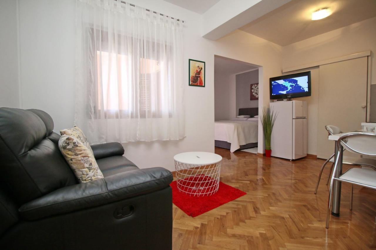 Apartments Mila Rovinj Exterior photo