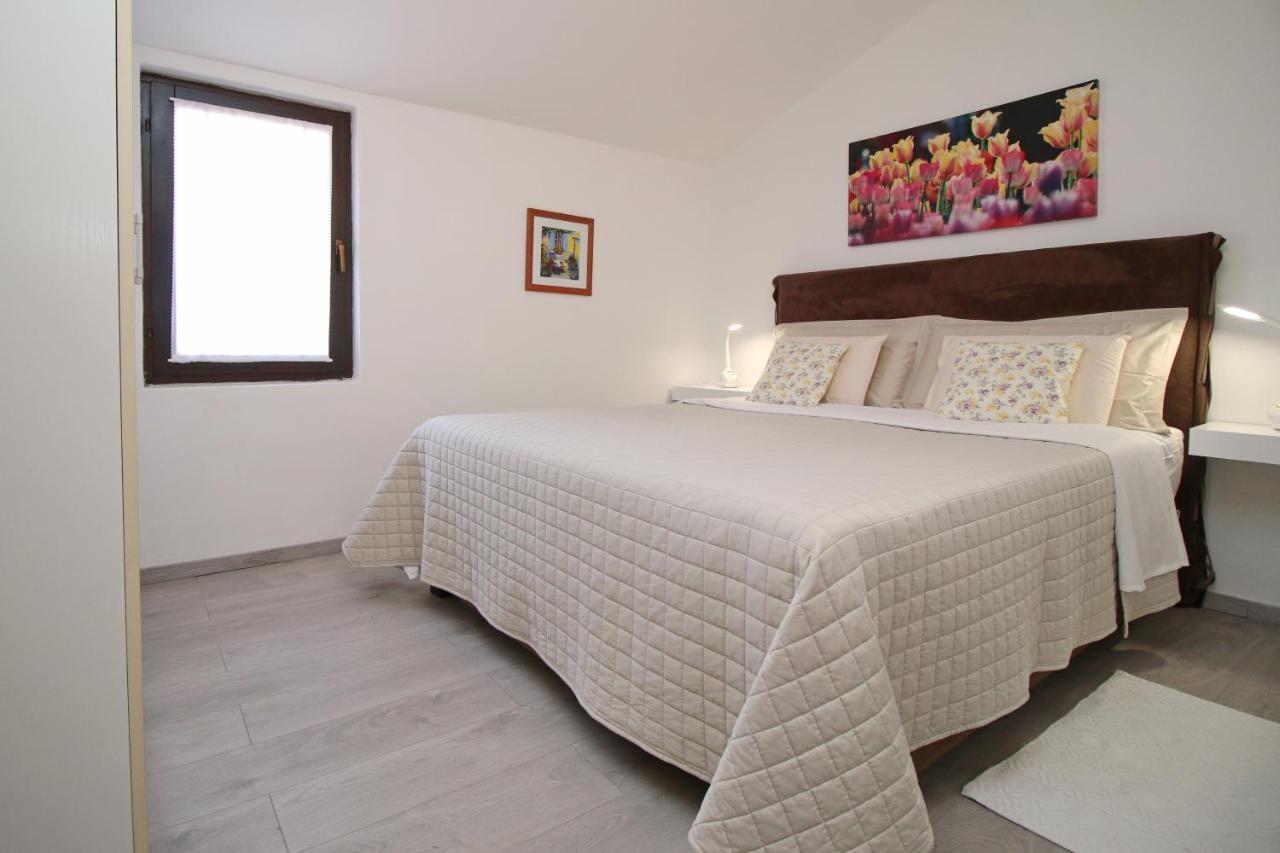 Apartments Mila Rovinj Exterior photo